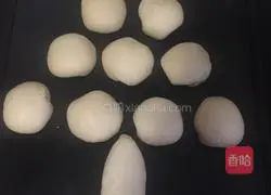 Santa Bread Recipe Illustration 12