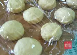 Illustration of making bean paste bread 8