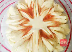 Illustration of how to make snowflake hand-torn bread 16