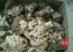 Illustration of how to make cumin, eight-treasure porridge, satay, custard and flatbread pudding 4