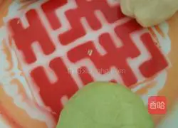 Illustration of how to make three-color bread rolls 7