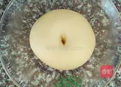 Illustration of how to make meat floss buns 5