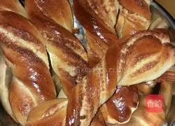 Coconut Bread Illustration of how to do it 12