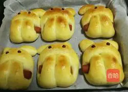 Illustration of how to make cute little rabbit bread 17