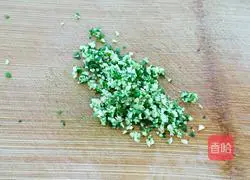 Illustration of how to make garlic bread slices 2