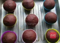 Illustration of how to make cocoa cup bread 10
