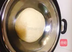 Illustration of how to make lard crab bread 6