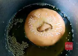 Illustration of how to make sesame bagels 4