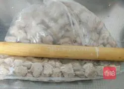 Illustration of how to make pork floss 6