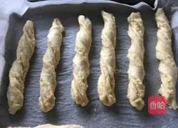 Illustration of how to make milk stick coconut bread 10