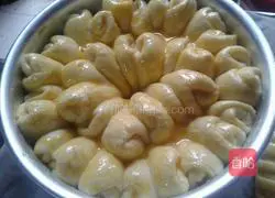 Illustration of how to make hand-shredded bread 11