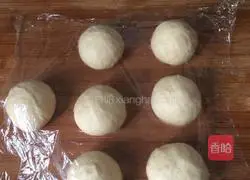 Illustration of making yogurt whole wheat bread 4