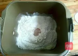 Honey Rose Bread Recipe Illustration 2