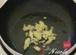 Illustration of how to make farm-style stir-fried pork 2