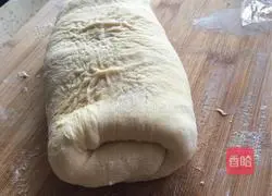 Illustration of how to make Danish hand-shredded bread 17