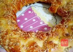 Illustration of how to make crispy braided bread 11