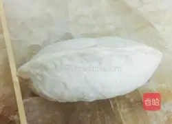 Illustration of how to make Hass bread with powdered sugar 9