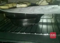 Coconut Soft Bread Recipe Illustration 10