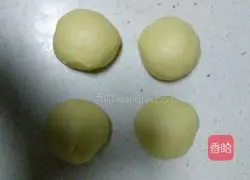 Cute Santa Bread Recipe Illustration 2