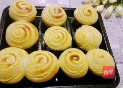 Custard Banana Floss Bread Recipe Illustration 12