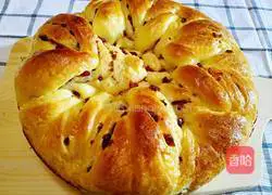 Cranberry Hand-Teared Bread Recipe Illustration 13