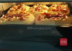 Cheese Crispy Sausage Bread Recipe Illustration 9