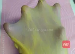 Illustration of how to make pumpkin buns 3