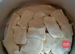 Illustration of how to make bacon cheese hand-pulled bread 12