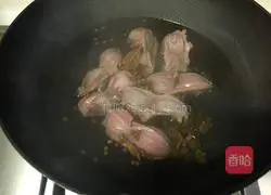 Illustration of how to make salted duck gizzards 5