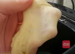 Snowflake Hand-Teared Bread Illustration 5