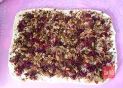 Illustration of how to make butter fruit bread rolls 10