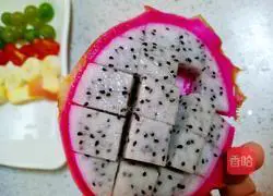 Illustration of how to make fruit salad 5