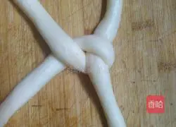 Illustration of how to make fancy bread 2