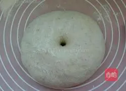 Illustration of making wheat bran bread bread 7