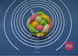 Illustration of how to make colorful hydrangea bread 13