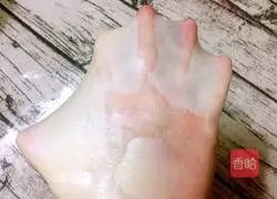 Illustration of how to make classic buns 5