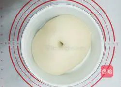 Coconut Bread Recipe Illustration 5