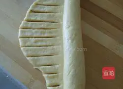 Caterpillar bean paste bread recipe 3
