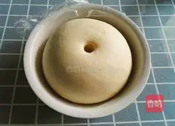 Illustration of how to make money buns 8