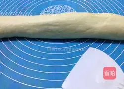 Illustration of how to make horn and meat floss bread 7