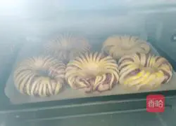 Illustration of how to make bean paste bagels 14