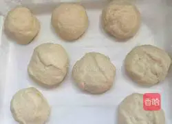 Illustration of how to make rice flour crispy bread 5