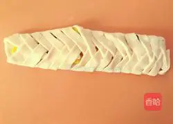 Illustration of how to make raisin and pineapple bread 4