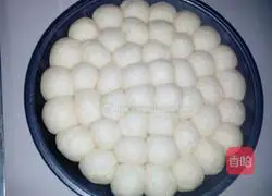 Illustration of how to make money buns 11