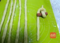 Illustration of how to make cute little rabbit bread 12 