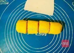 Illustration of how to make meat floss and ham rolls 11