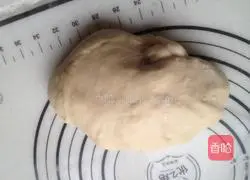 Illustration of how to make caterpillar jam bread 1