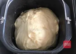 Honey Bun Recipe Illustration 3