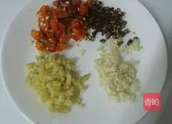 Illustration of how to stir-fry spicy bullfrog 2