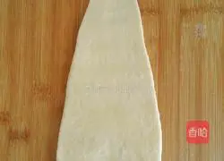 Illustration of how to make meat floss croissants 8